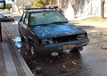 Barrio San Martín: se incendió un auto