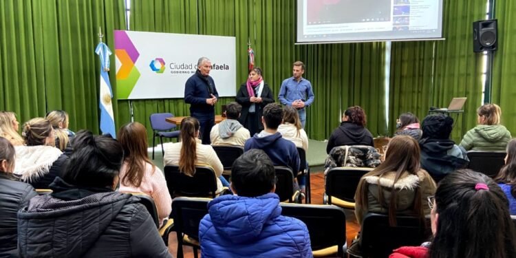 Comenzó la segunda etapa del “Curso de Habilidades Digitales”
