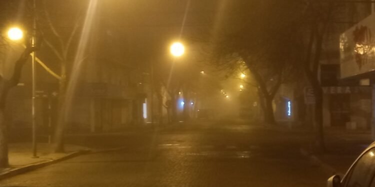 En una jornada de mucha neblina exhortan a conducirse con cuidado