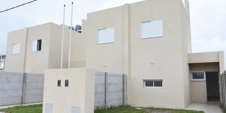 Ponen a la venta los cuatro dúplex sobre Gabriel Maggi