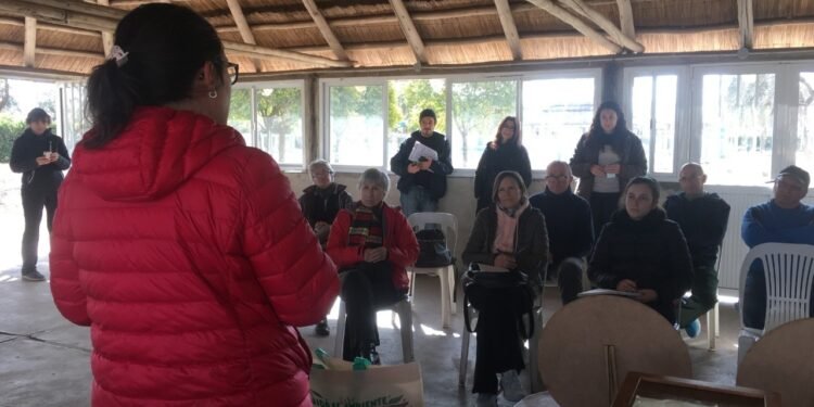 Gran interés de los vecinos en los talleres de huerta
