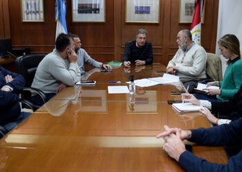 Comenzaron a proyectar la renovación de veredas en el microcentro