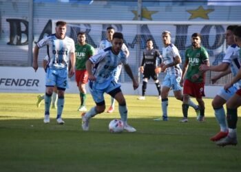 Atlético remontó un 0-2, pero sigue sin ganar