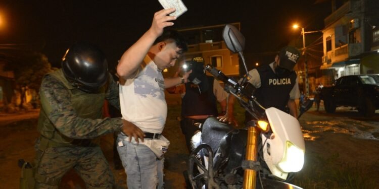 Denuncian asesinatos, detenciones, torturas y desapariciones forzadas en Ecuador