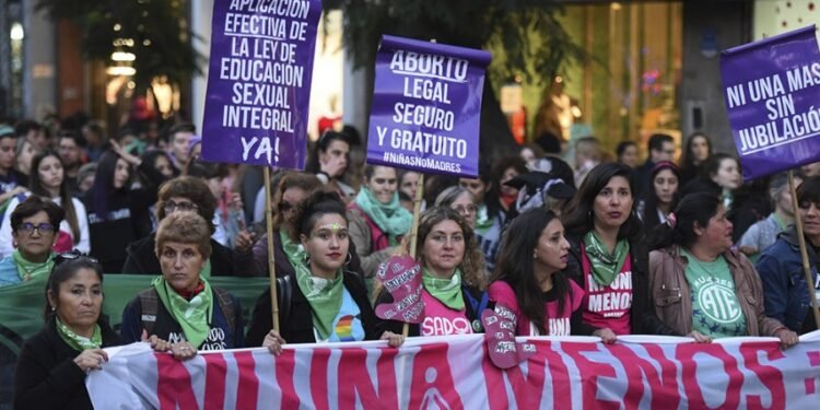 Reforma judicial feminista y aplicación de IVE en todo el país, los reclamos de NiUnaMenos