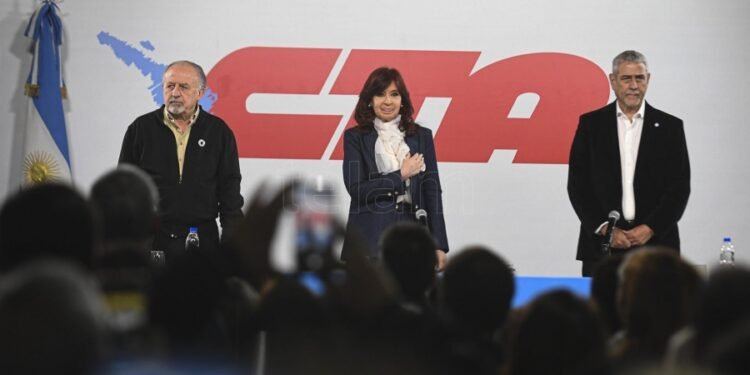 Cristina Kirchner: «Hay un ataque formidable al Estado, pero el Estado es imprescindible»