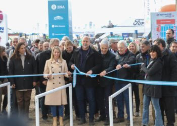 Perotti participó de la inauguración de AgroActiva