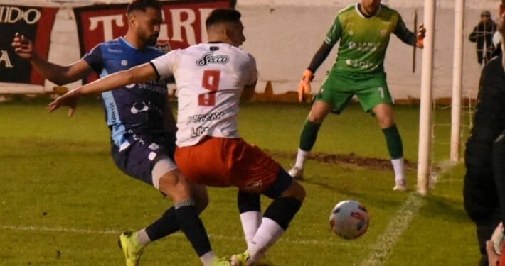 Atlético volvió a empatar y suma 13 sin ganar