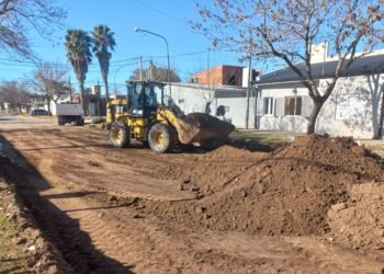 Castellano recorrió obras en el barrio Nuestra Señora de Luján