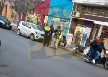 Sexagenaria sufrió golpes al ser chocada por una moto