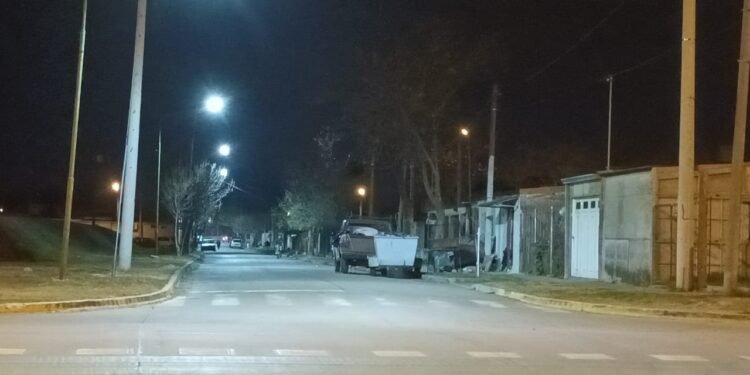 Instalaron luces LED en dos calles fundamentales del Barranquitas