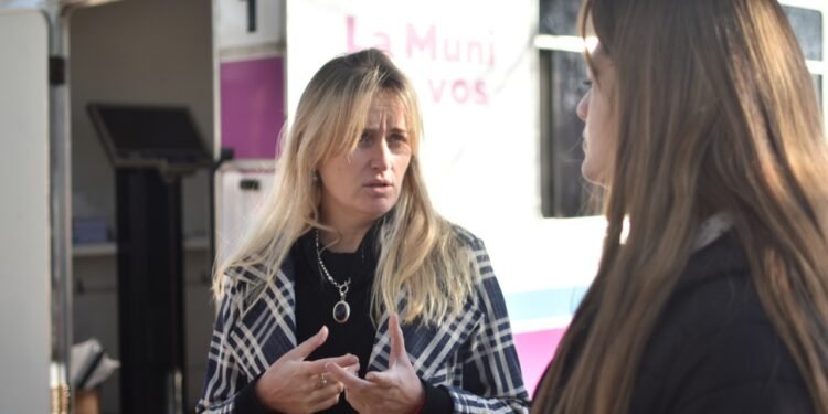 OMIC y la Secretaría de Hacienda y Finanzas atienden en Rafaela en Acción