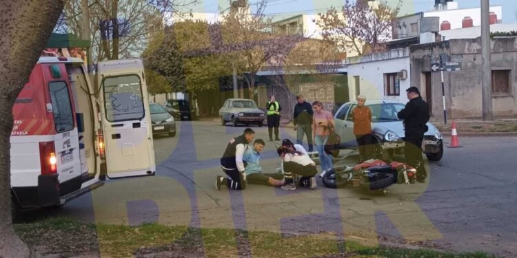 Motociclista herido en un accidente en barrio San Martín