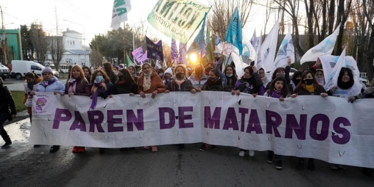 En el primer semestre del año hubo un femicidio cada 31 horas en el país