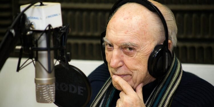 A los 90 años, murió el gran locutor Cacho Fontana