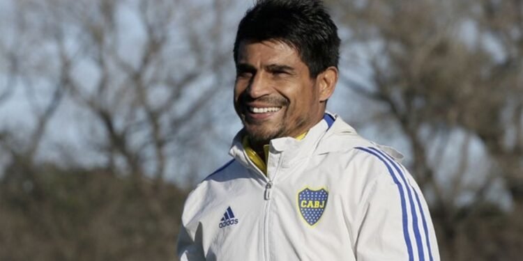 Hugo Ibarra dirigió su primera práctica en Boca