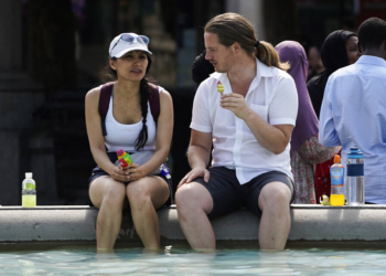 Una inusual ola de calor complica la vida de los ingleses