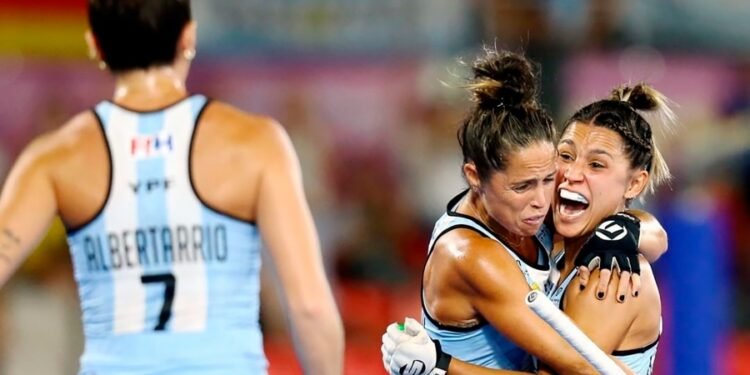 Las Leonas le ganaron a Alemania por penales y jugarán la final del Mundial