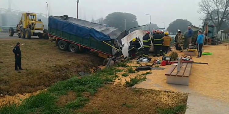 Fuerte accidente en el acceso a Pilar