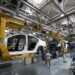 Las automotrices locales suman turnos de trabajo e incrementan el ritmo de producción