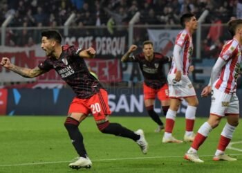 River goleó a Barracas Central y dejó atrás la mala racha