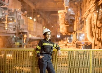 Grupo Techint lanza en Santa Fe una gira para incorporar a más de 450 jóvenes profesionales y pasantes