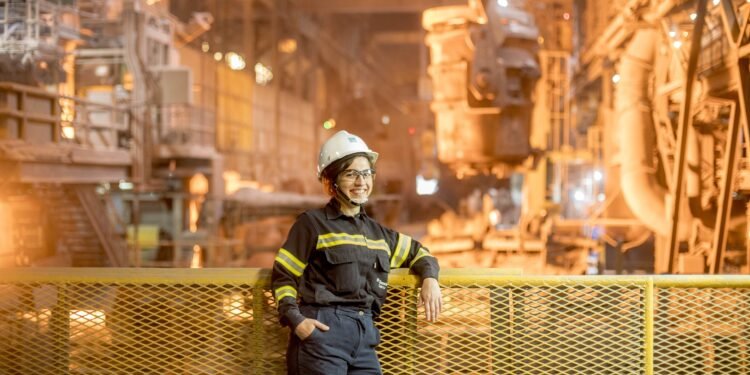 Grupo Techint lanza en Santa Fe una gira para incorporar a más de 450 jóvenes profesionales y pasantes