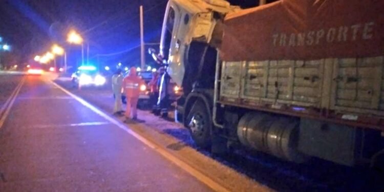 Multa de casi medio millón de pesos a un camionero que intentó evadir un control