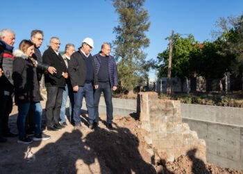 Perotti y Castellano recorrieron las obras del canal Sur