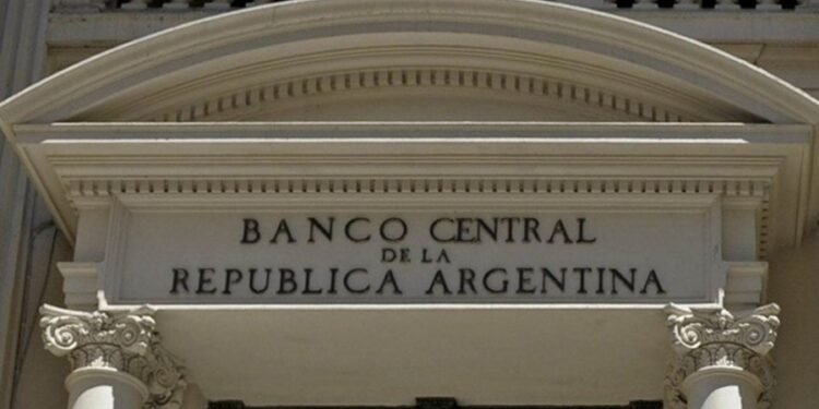 Cuánto empezarán a pagar los plazos fijos en pesos a partir de mañana