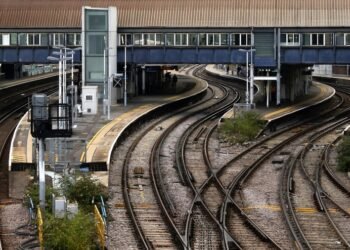 Nuevas huelgas paralizan casi la totalidad del transporte público en Londres