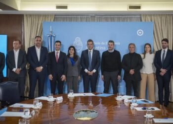 Massa y Lammens acordaron precios con las cámaras prestadoras para lanzar el PreViaje