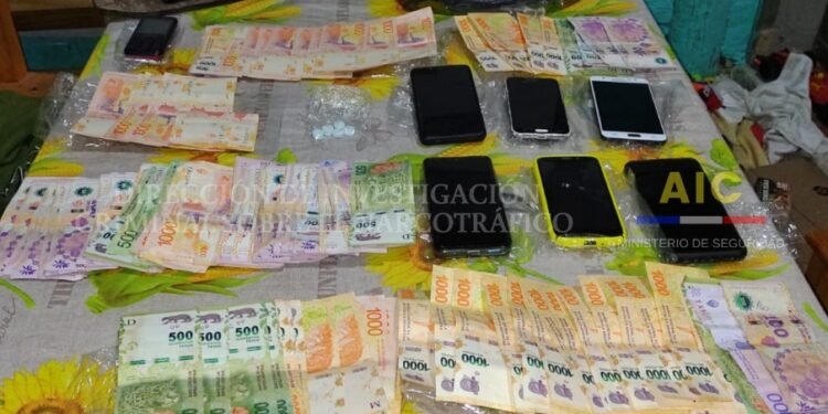 Golpe al narco: les secuestraron cientos de miles de dólares y casi un kilo de oro
