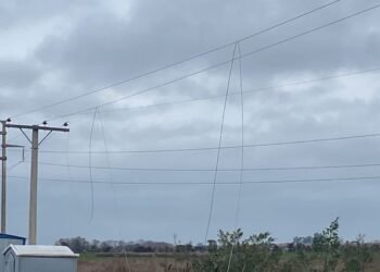 Por corte de conductores, barrios rafaelinos quedaron sin energía