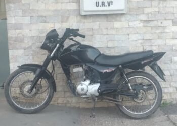 Circulaba a alta velocidad, chocó y abandonó a su amigo malherido