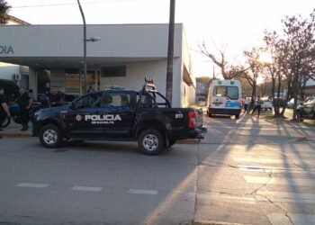 Trasladaron de urgencia a un joven que ingirió medicamentos por error