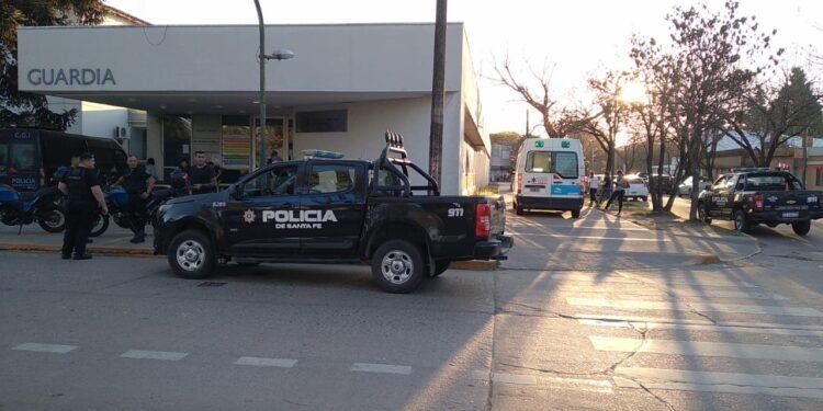 Trasladaron de urgencia a un joven que ingirió medicamentos por error
