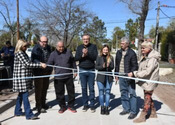 Habilitaron obras de pavimento en barrios Villa Los Álamos y Villa Aero Club