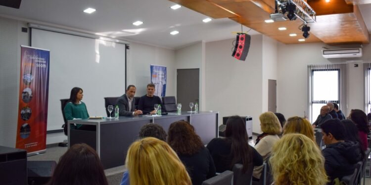 Representantes de gremios estatales rafaelinos se reunieron con autoridades del Iapos