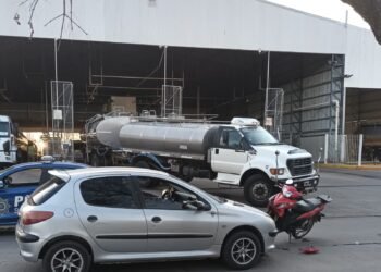 Motociclista herido en un choque frente a Saputo