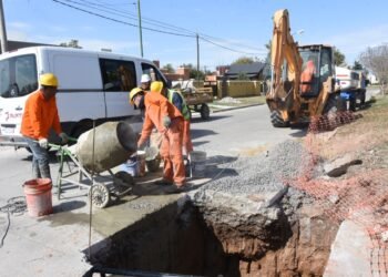 Avanzan obras de saneamiento en distintos puntos de la ciudad