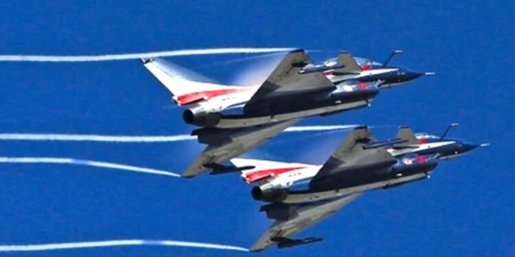 Taiwán denunció incursión de 27 aviones militares chinos en su zona de defensa aérea