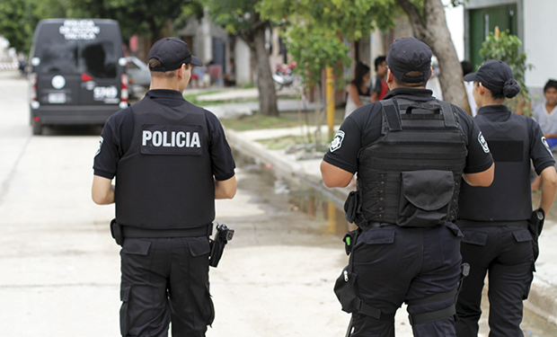 La provincia otorgará un suplemento especial para reponer el uniforme policial