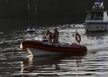 Hallaron los cuerpos de personas que fallecieron en un choque de embarcaciones