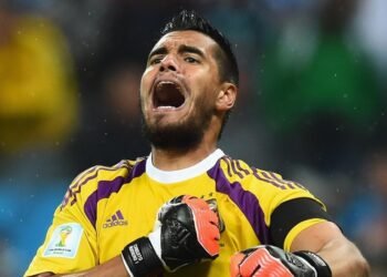 «Chiquito» Romero firmó y será arquero de Boca