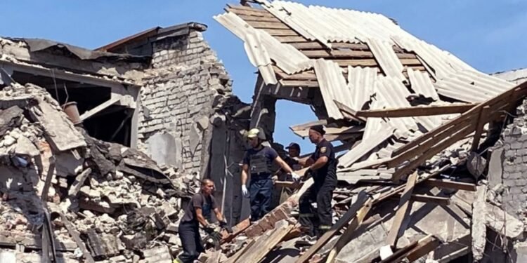 Ucrania: Más de 100 combatientes extranjeros fueron abatidos en un ataque aéreo ruso