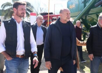 Perotti recorrió el predio de la FINACO en San Vicente