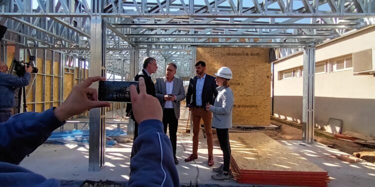 Castellano recibió al ministro Rimoldi en el Centro de Monitoreo