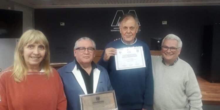 La Sociedad Argentina de Pediatría reconoció al Dr. Carlos Ferreyra como Socio Honorario Nacional
