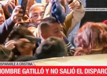 Conmoción: intentaron asesinar a la vicepresidenta Cristina Fernández